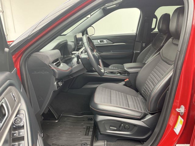 Used 2025 Rapid Red Metallic Tinted Clearcoat Ford ST-Line image 3