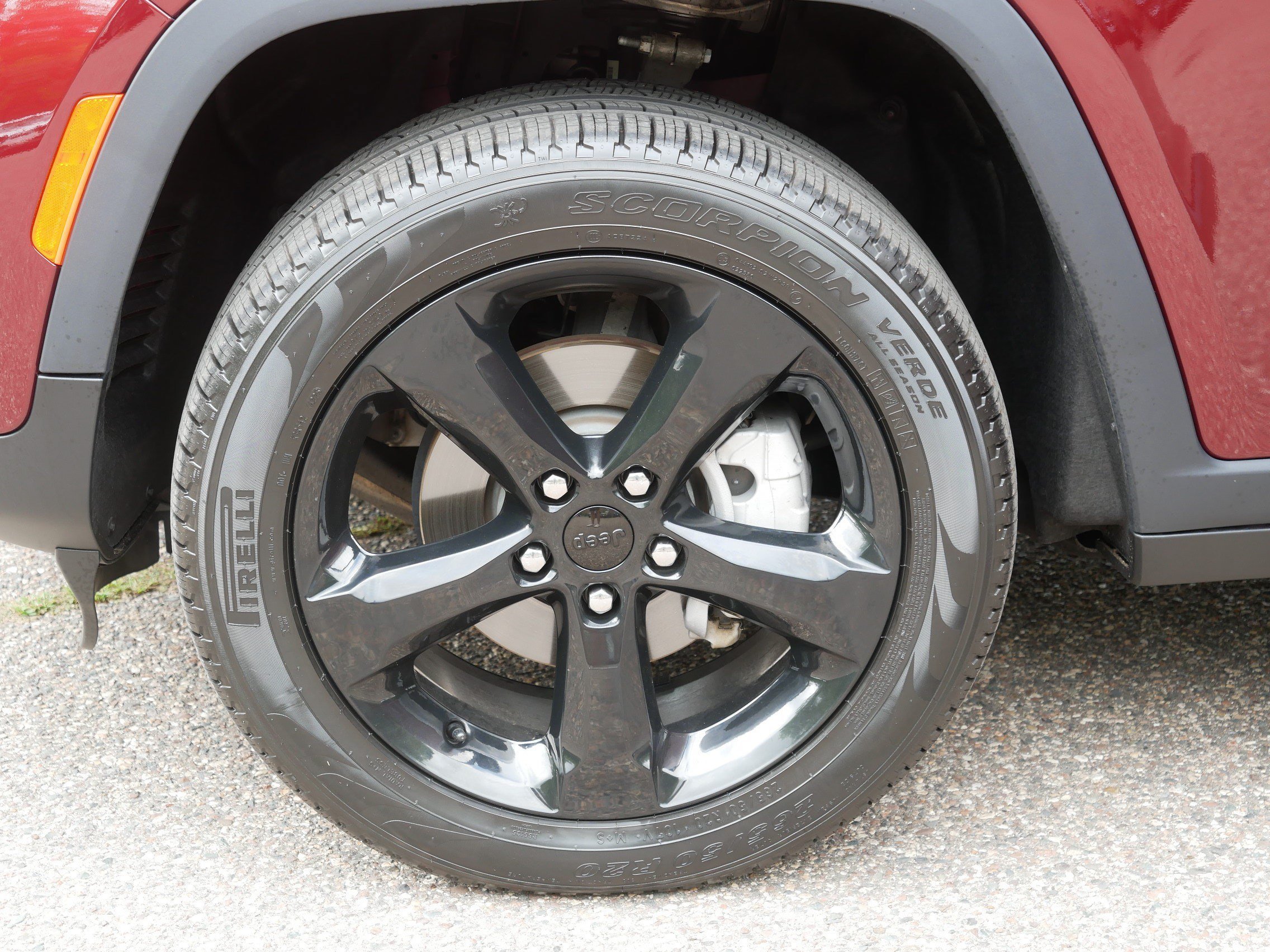 Used 2024 Velvet Red Pearlcoat Jeep Limited image 15