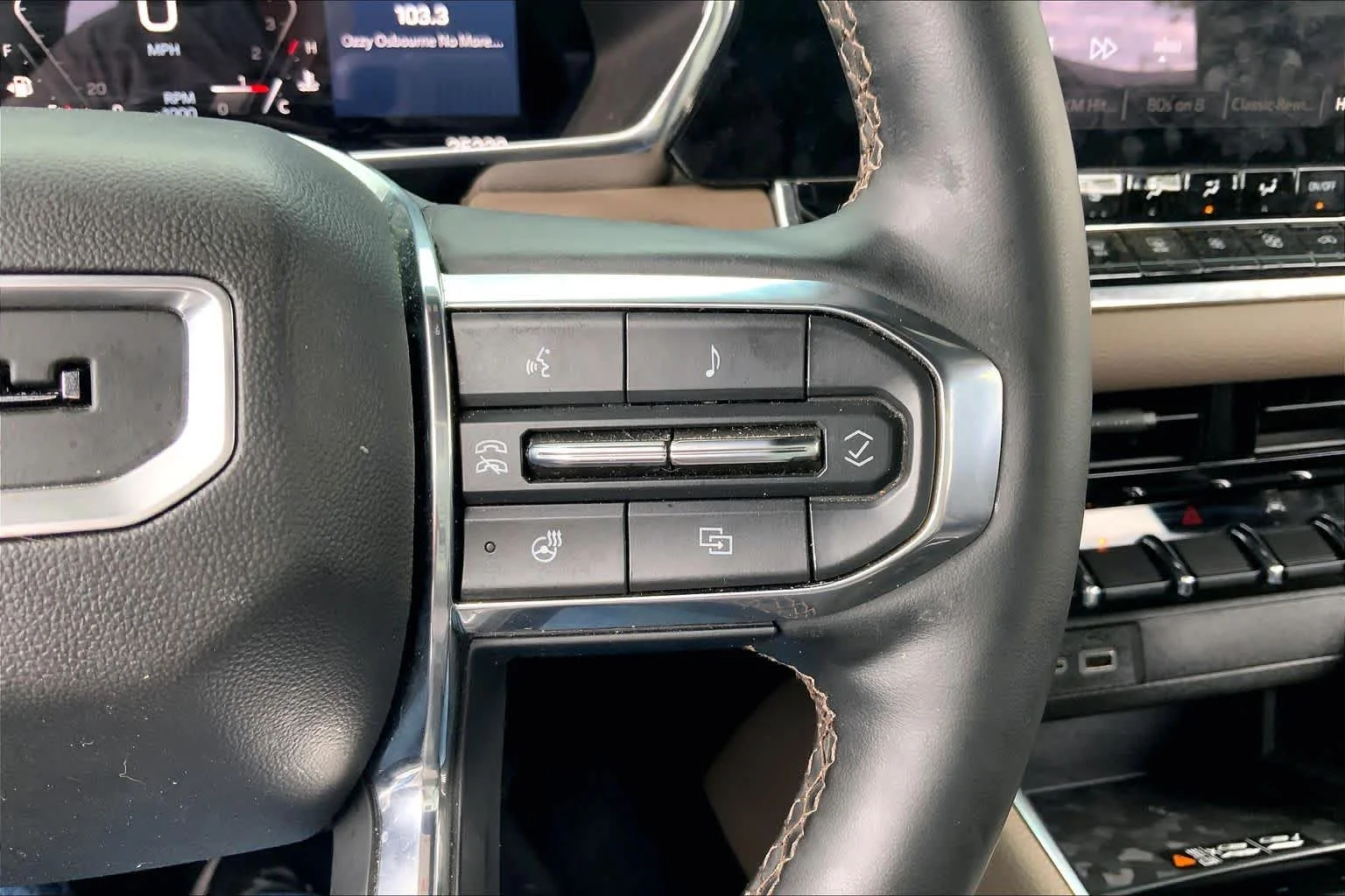 Used 2024 Sterling Metallic GMC 4WD Denali image 25