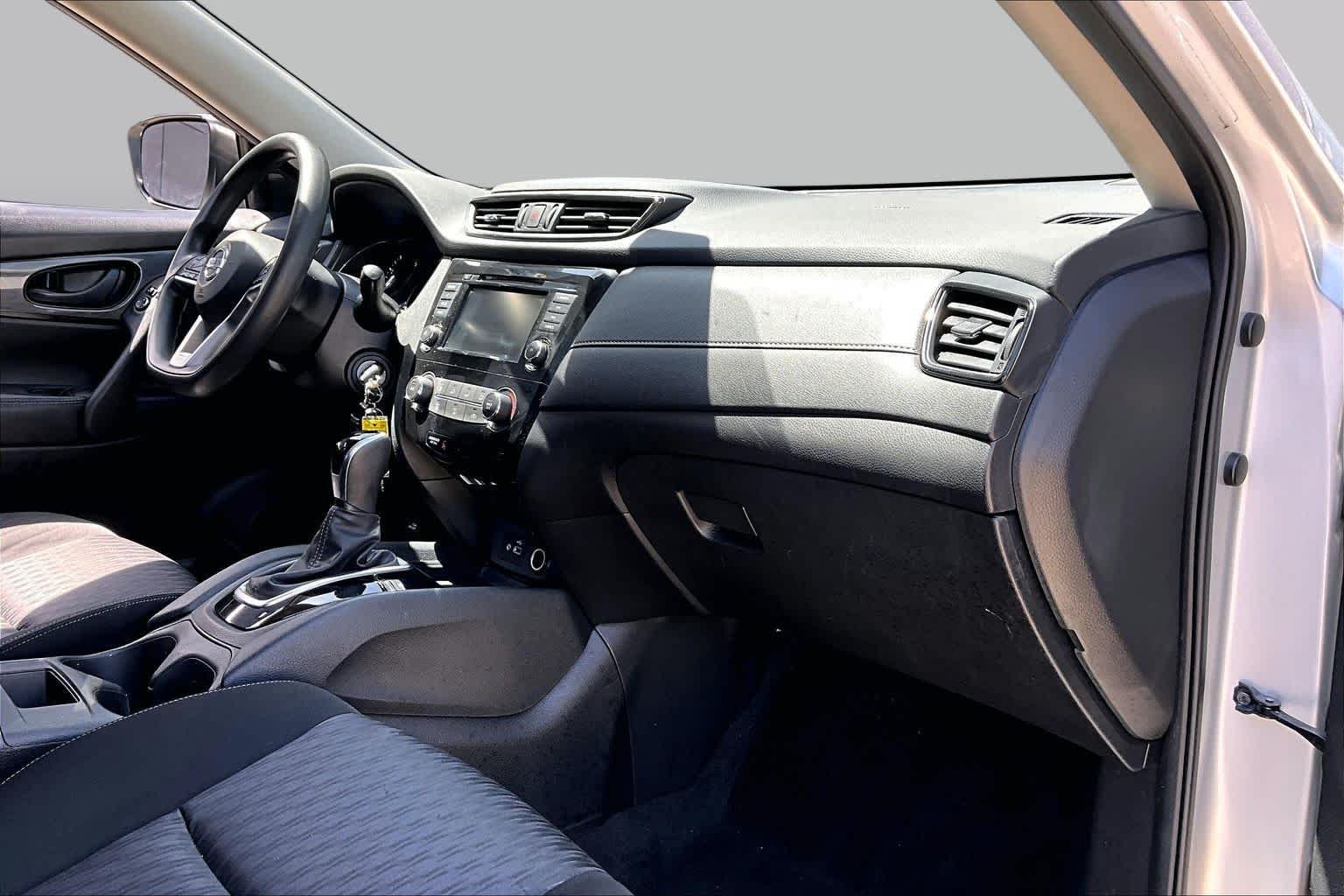 Used 2020 Brilliant Silver Metallic Nissan S image 18