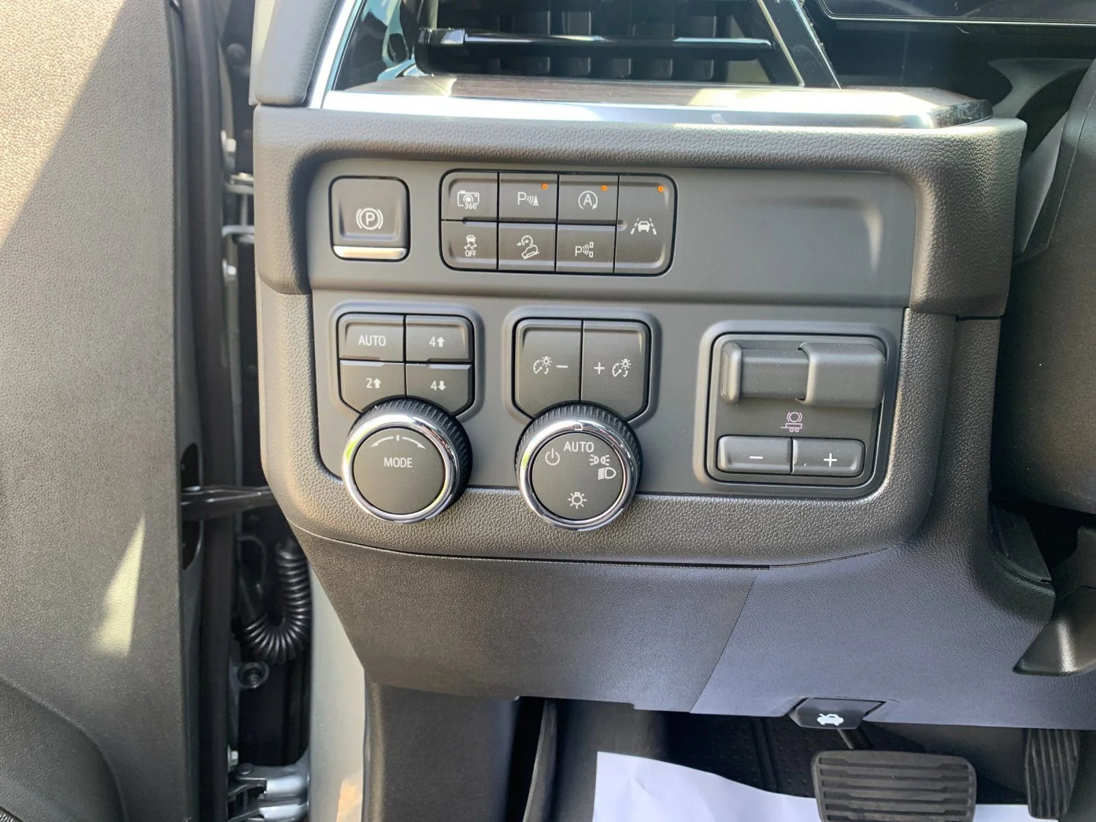 2026 Chevrolet Tahoe LS - Photo 30