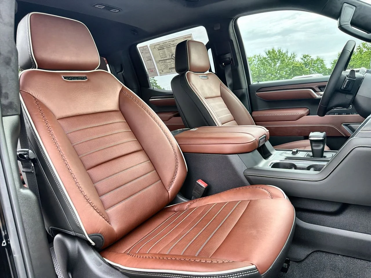 New 2026 Onyx Black GMC Denali Ultimate image 23
