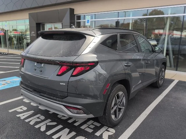 Used 2025 Gray Hyundai SEL image 7