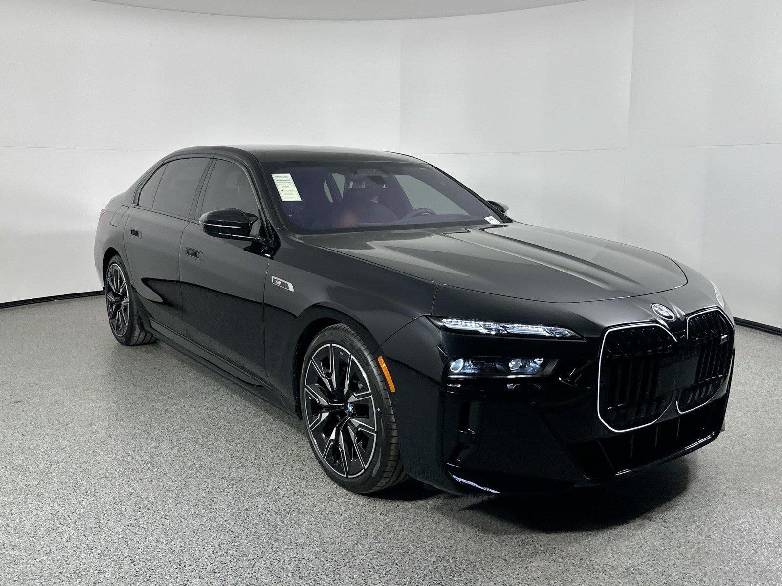 Certified Used 2025 Black Sapphire Metallic BMW M70 image 3