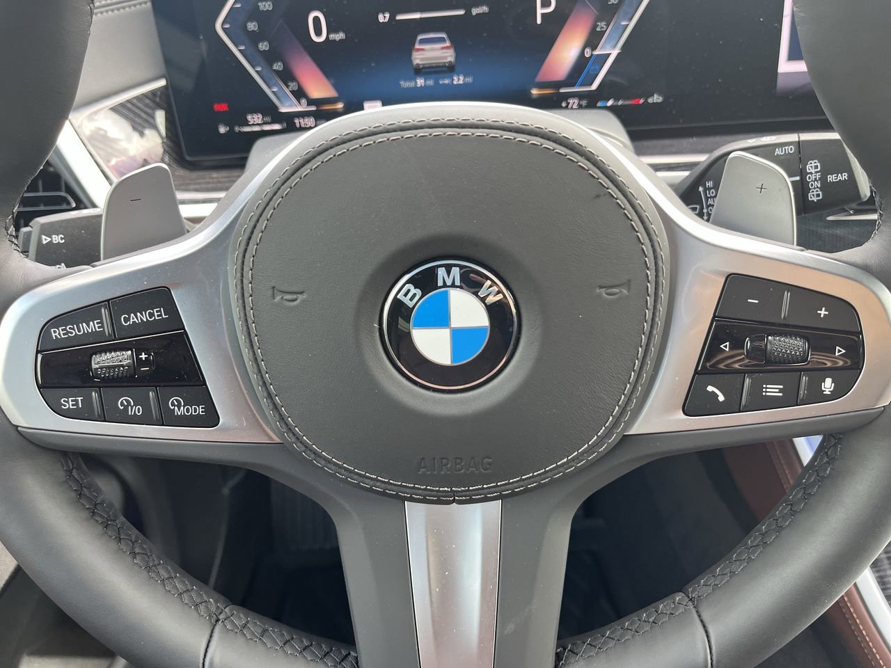 New 2026 Mineral White Metallic BMW xDrive40i image 22