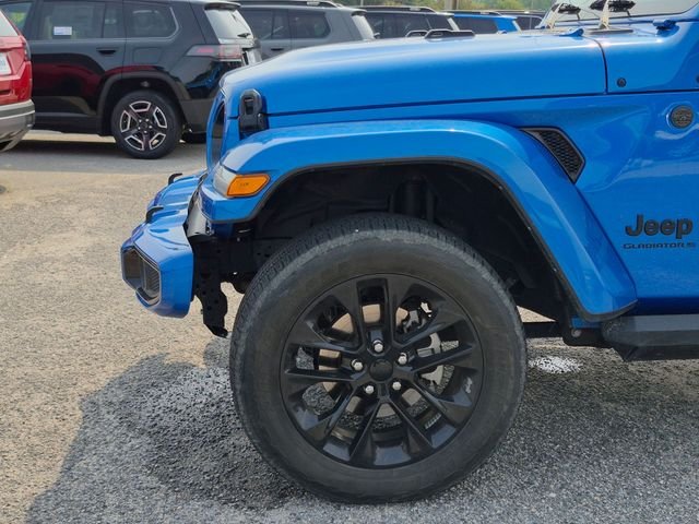 Used 2023 Blue Jeep Overland image 9