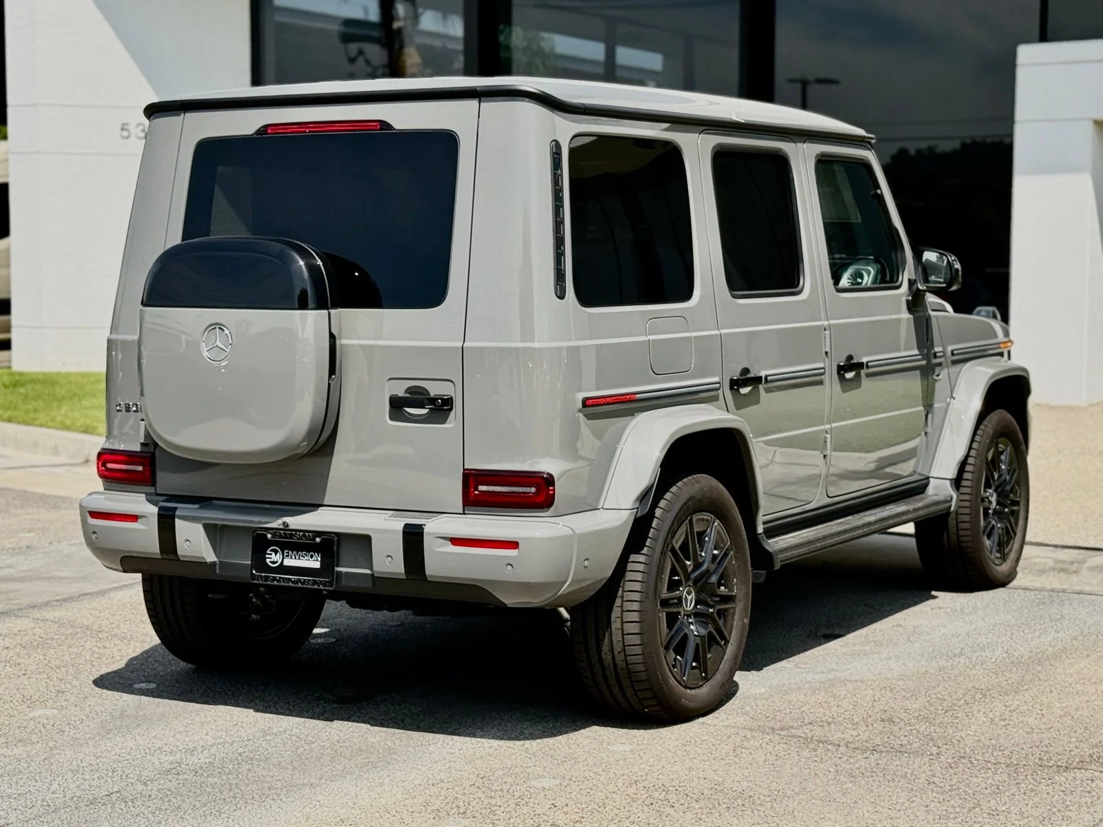 2025 Mercedes-Benz G-Class G580 - Photo 15
