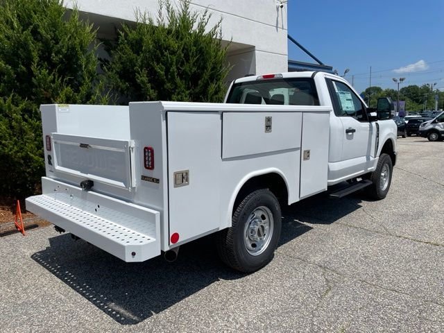 New 2026 Oxford White Ford F-250® XL image 7