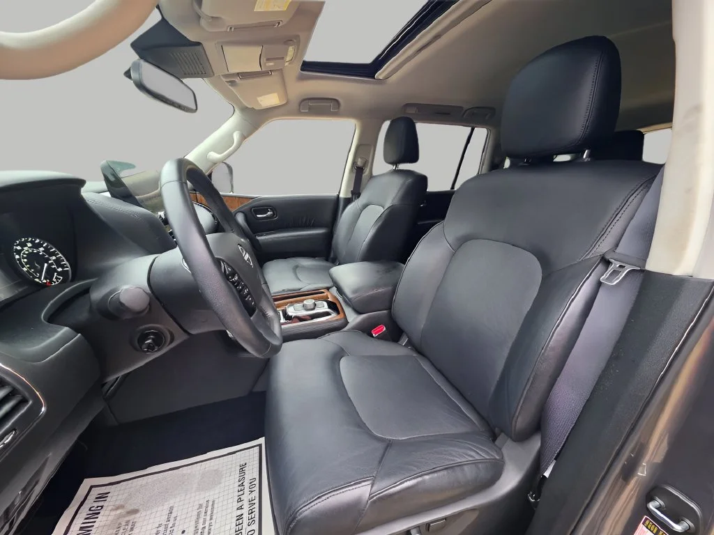 Used 2023 Gun Metallic Nissan SL image 21
