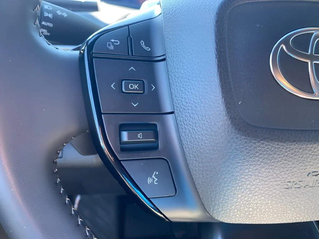 Used 2026 White Toyota XLE image 20