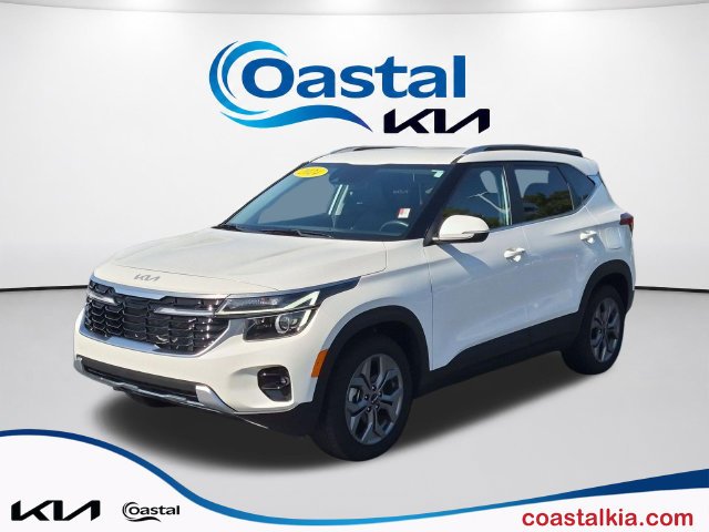 Certified Used 2024 White Kia S image 1