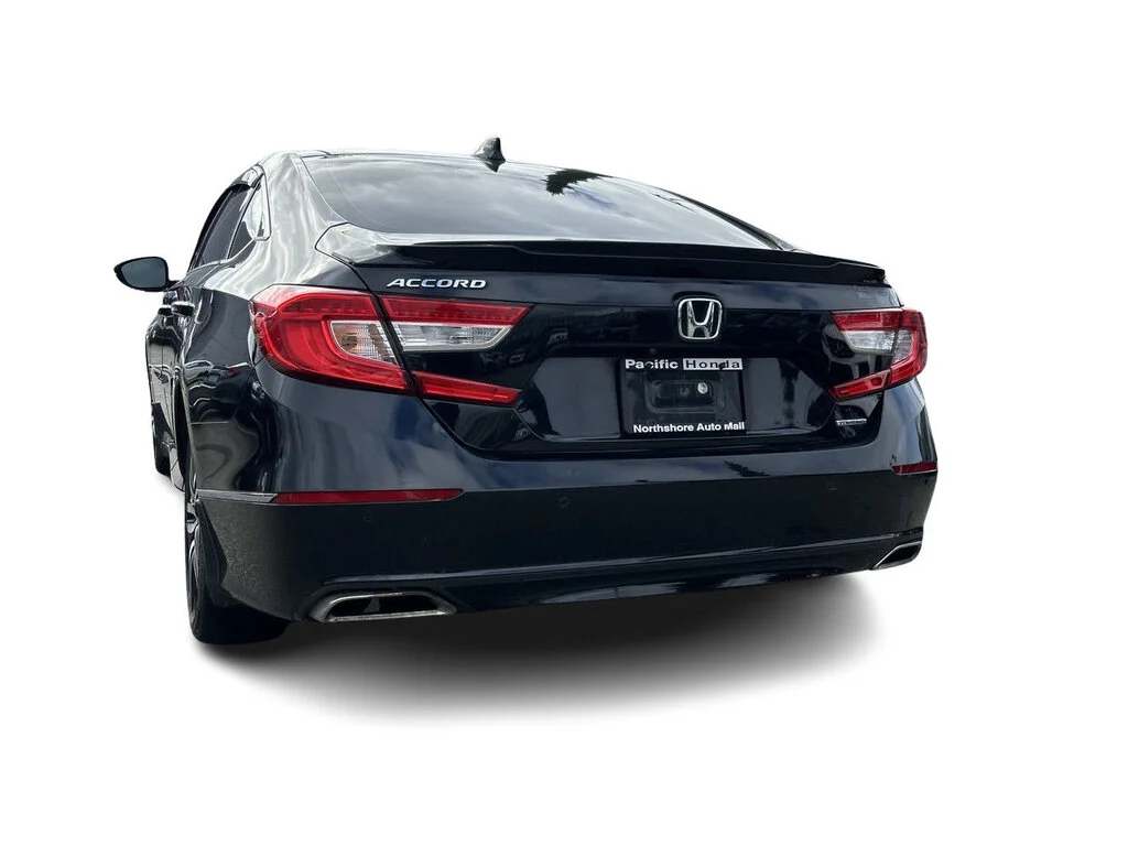 Used 2018  Honda Sedan 1.5T Touring CVT One Owner   No Reported Acc image 11