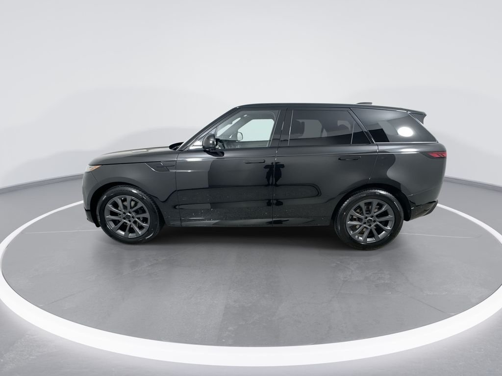 New 2026 SANTORN BLK MET Land Rover Dynamic SE image 5
