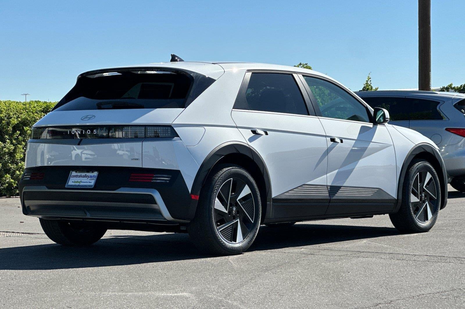 New 2026 Atlas White Hyundai SE image 4