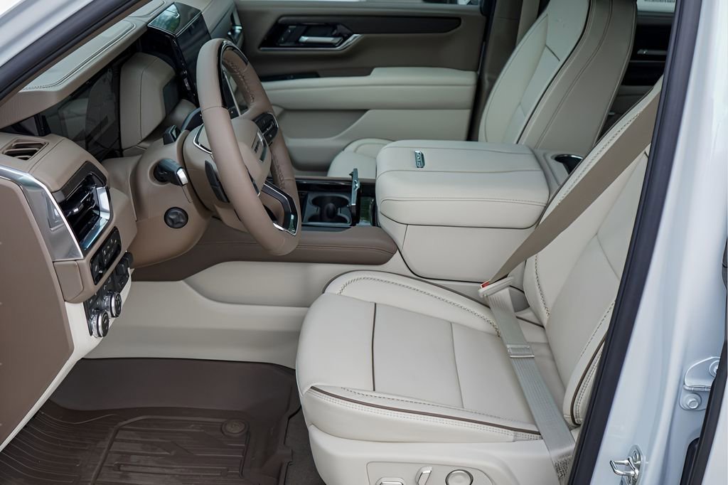 2026 GMC Yukon XL Denali - Photo 10