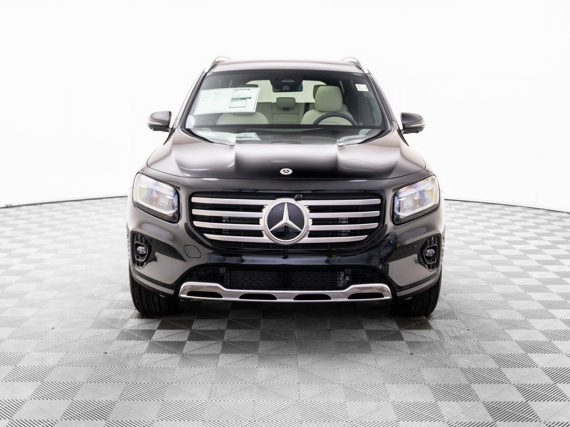 New 2026 Night Black Mercedes-Benz GLB 250 image 9