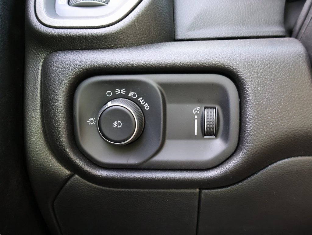 2025 RAM 3500 Chassis Tradesman - Photo 25