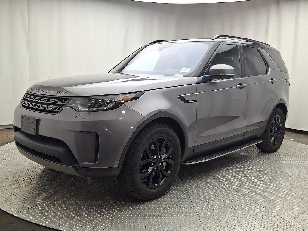 Used 2020  Land Rover SE image 1