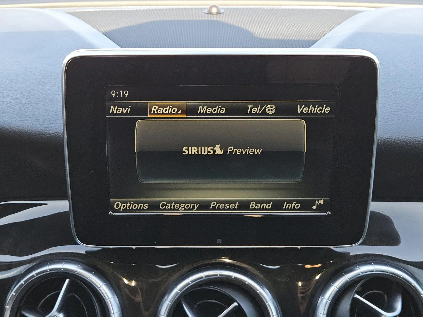 Used 2016 Cirrus White Mercedes-Benz CLA250 Coupe image 11