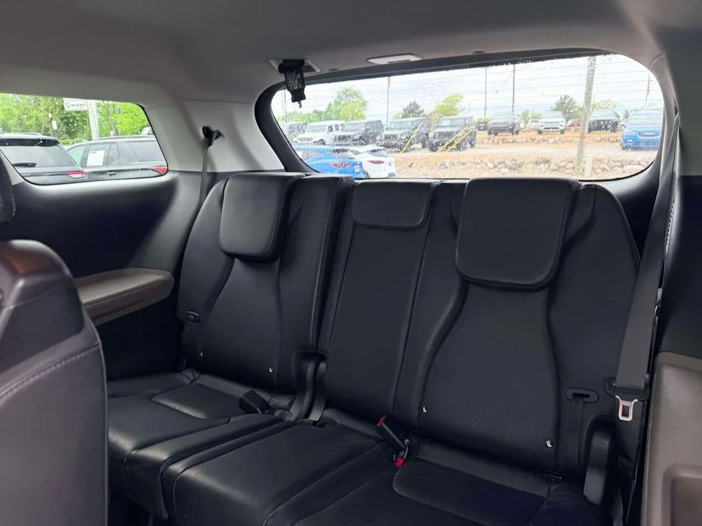 Used 2025 Gray Kia LXS image 11