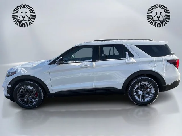 New 2026 Star White Metallic Tri-Coat Ford ST image 10