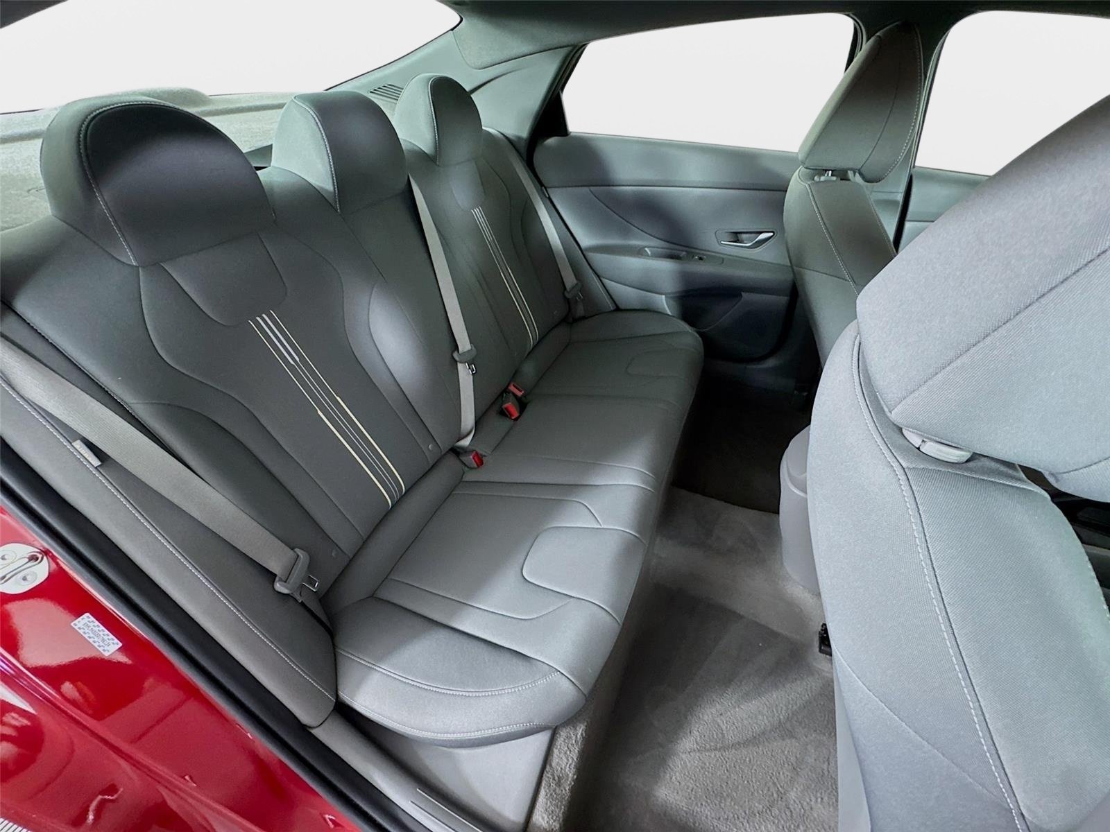 Used 2024 Ultimate Red Hyundai SEL image 25