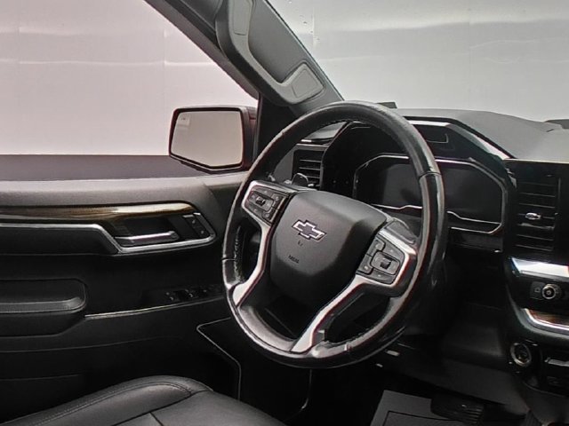 Used 2022 Red Chevrolet LT Trail Boss image 25