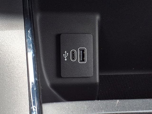 2025 Ford F-150 Lightning Flash - Photo 43