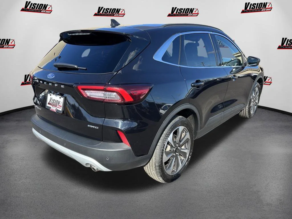 Used 2025 Black Ford Platinum image 5