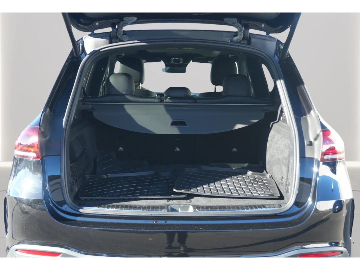 Used 2021 Obsidian Black Metallic Mercedes-Benz AMG® GLE 53 image 9