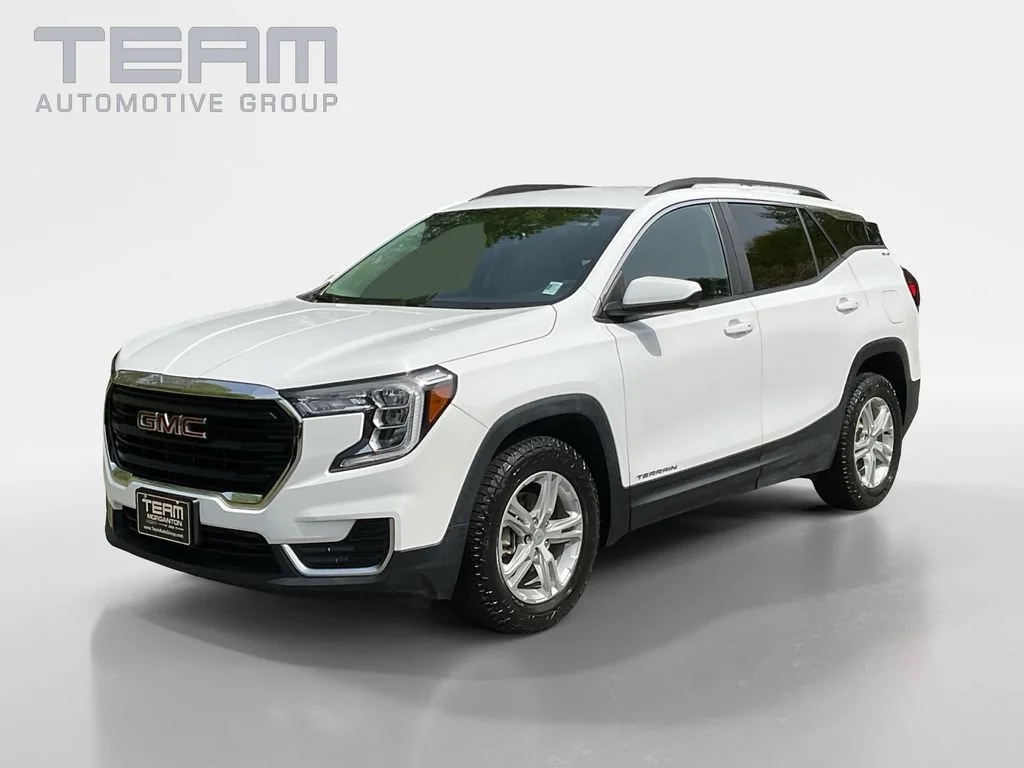 Used 2023 SUMMIT WHITE GMC SLE image 3