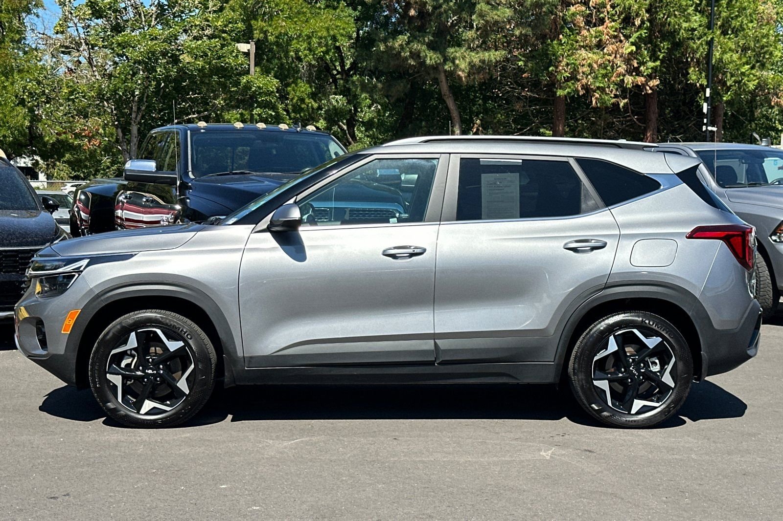 Used 2025 Gray Kia EX image 7