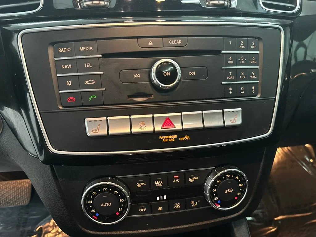 Used 2017 Gray Mercedes-Benz GLE 350 image 20