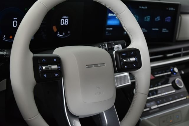 New 2027 White Hyundai SE AWD image 12