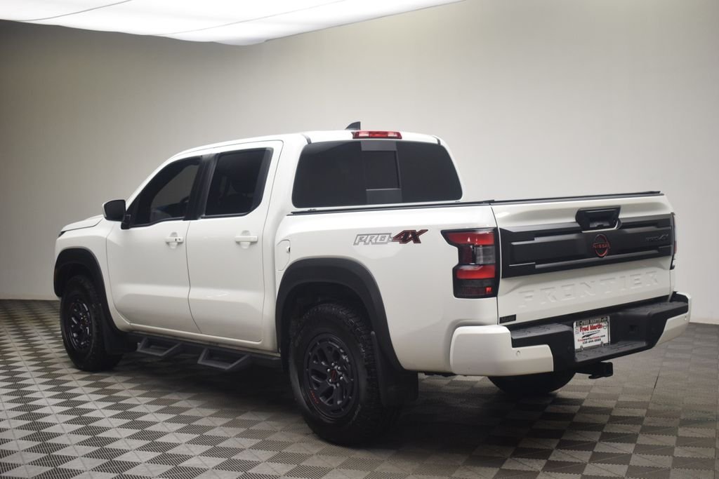 Used 2025 White Nissan PRO-4X image 4
