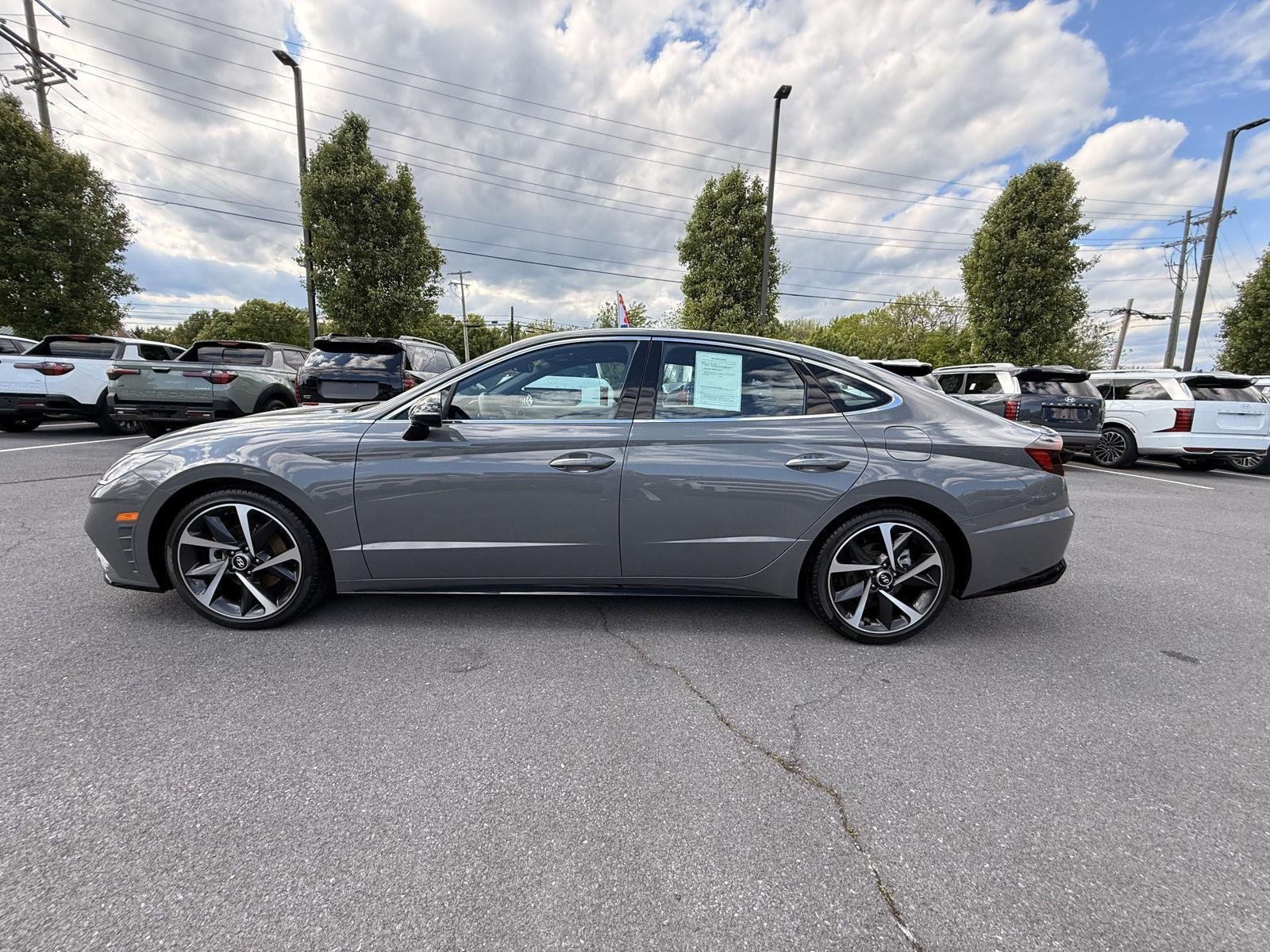 Used 2023 Hampton Gray Hyundai SEL Plus image 6