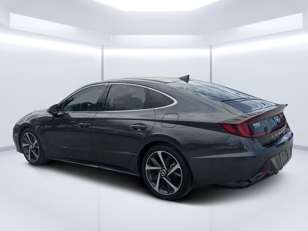 Used 2022 Gray Hyundai SEL Plus image 5