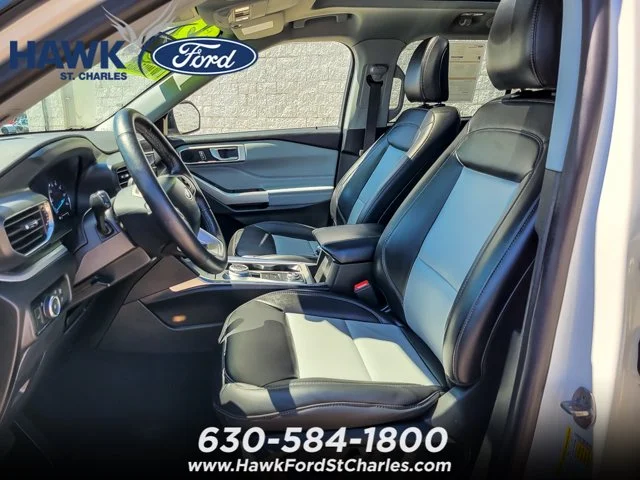 Certified Used 2023 White Metallic Ford XLT image 35