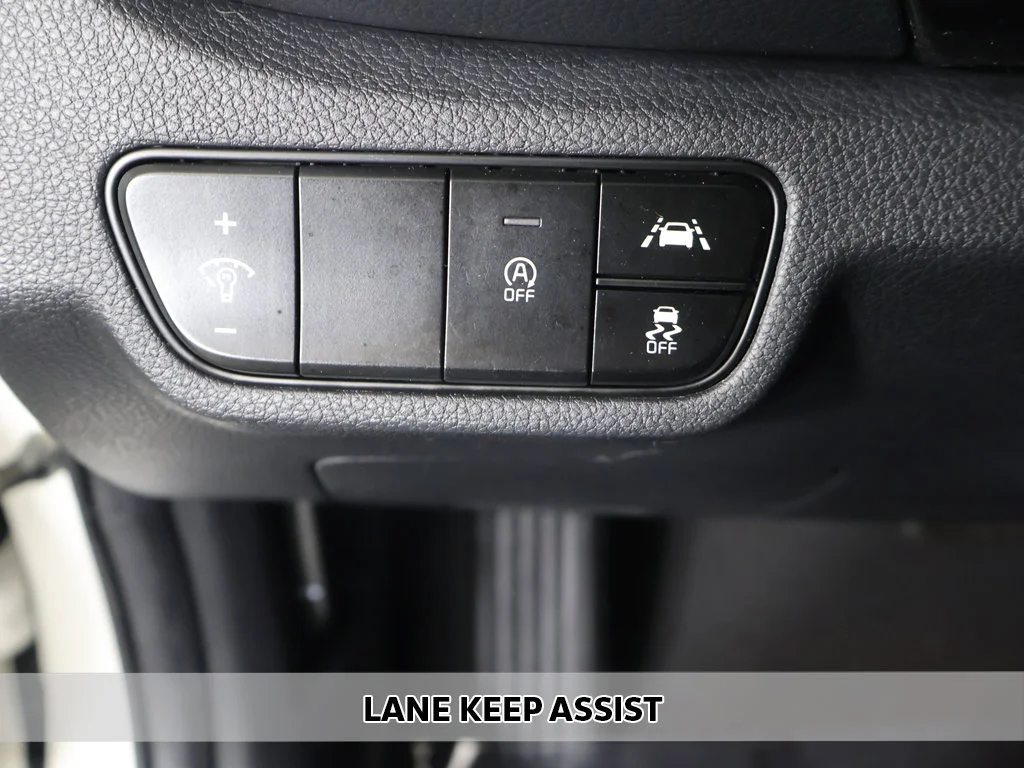 Used 2021 White Kia EX image 5