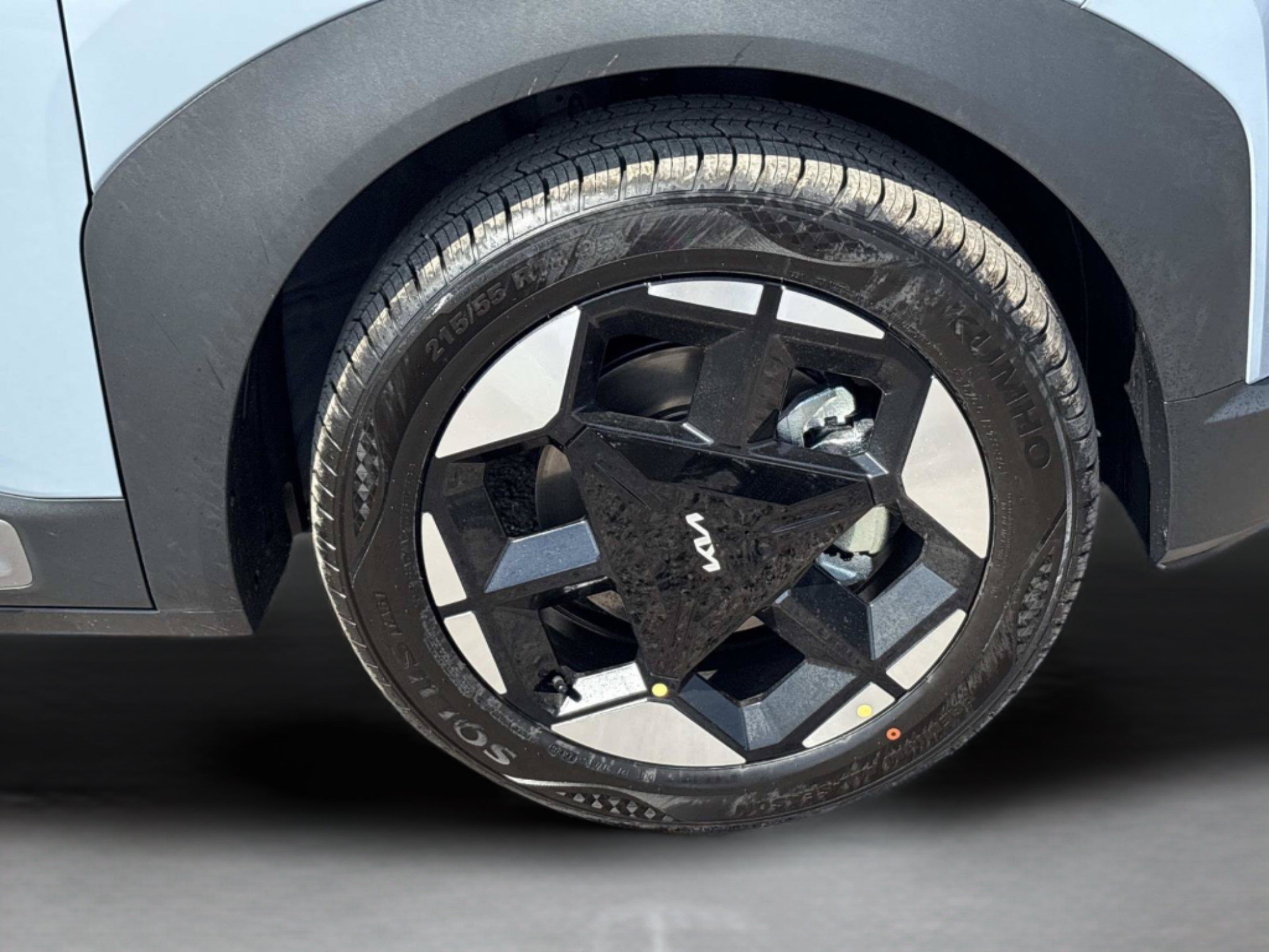 New 2027 Pale Gray Kia EX image 32
