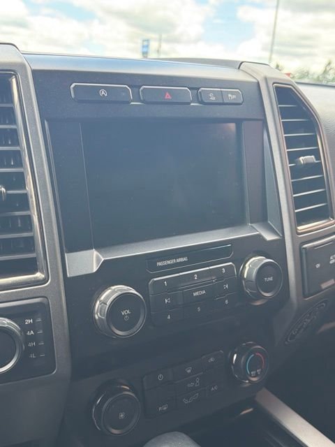 Used 2020 Gray Ford Raptor image 18