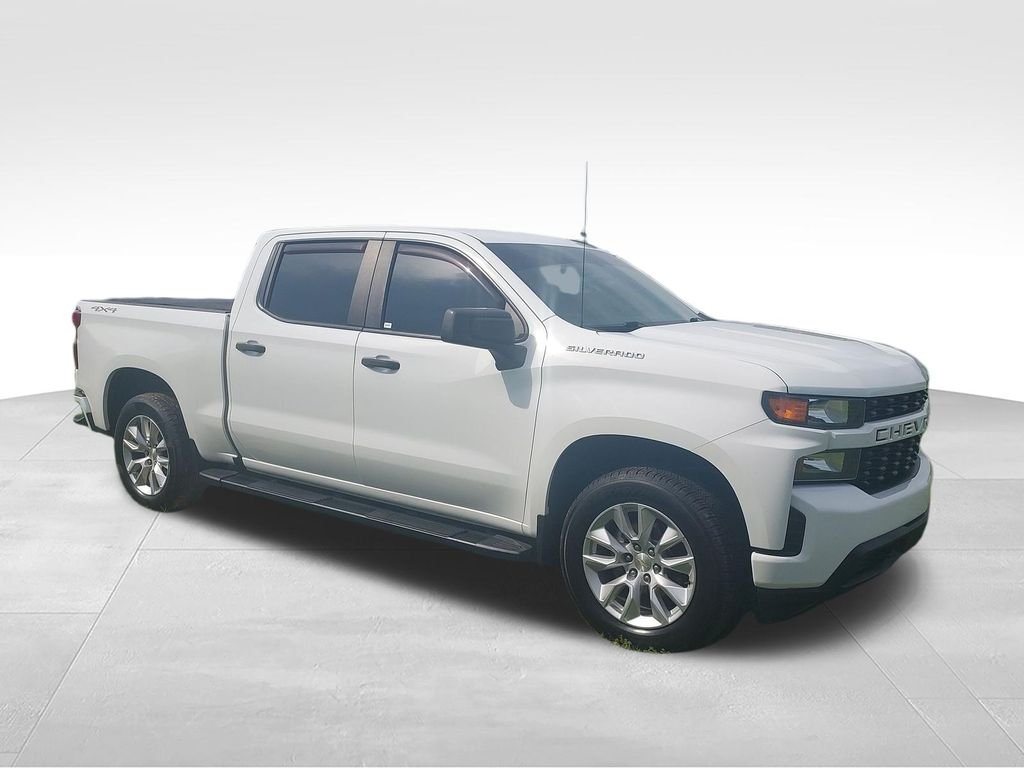 Used 2020 White Chevrolet Custom image 7
