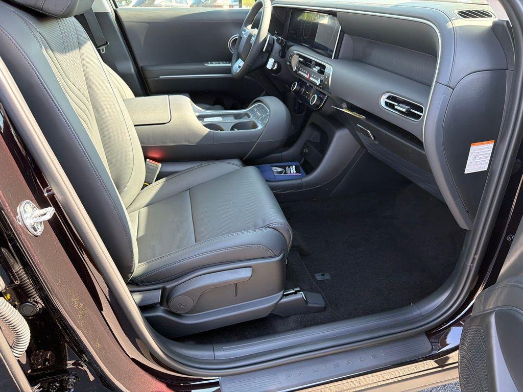 New 2026 Red Hyundai Blue SEL 7P image 13