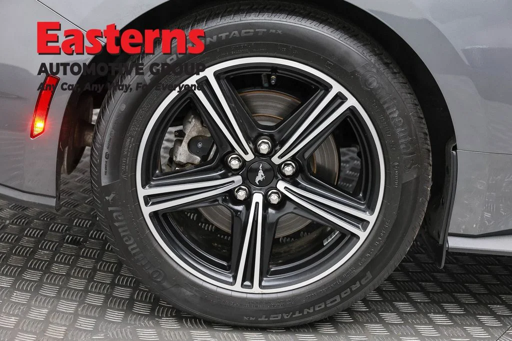 Used 2025 Gray Ford EcoBoost image 28