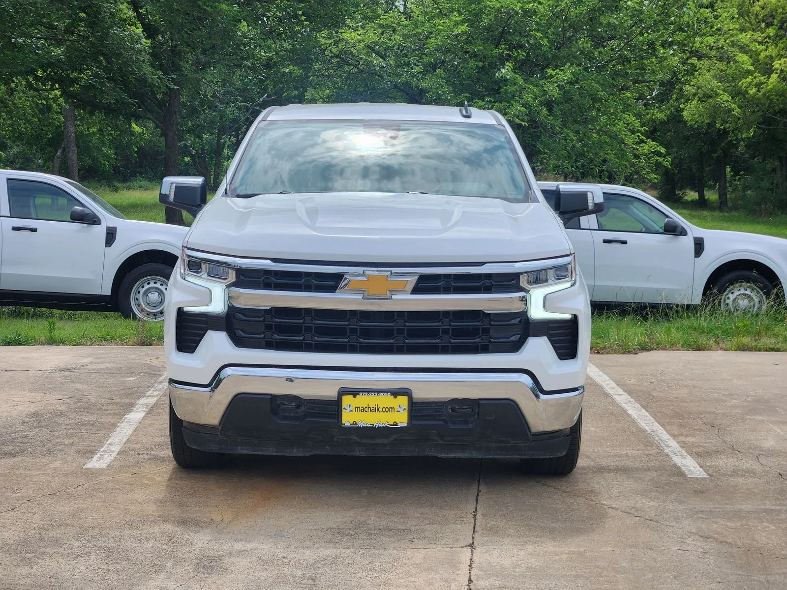 Used 2023 White Chevrolet LT image 2