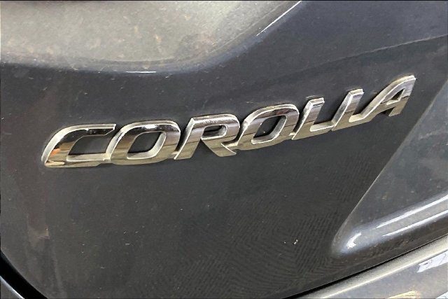 Used 2024 Gray Toyota LE image 21