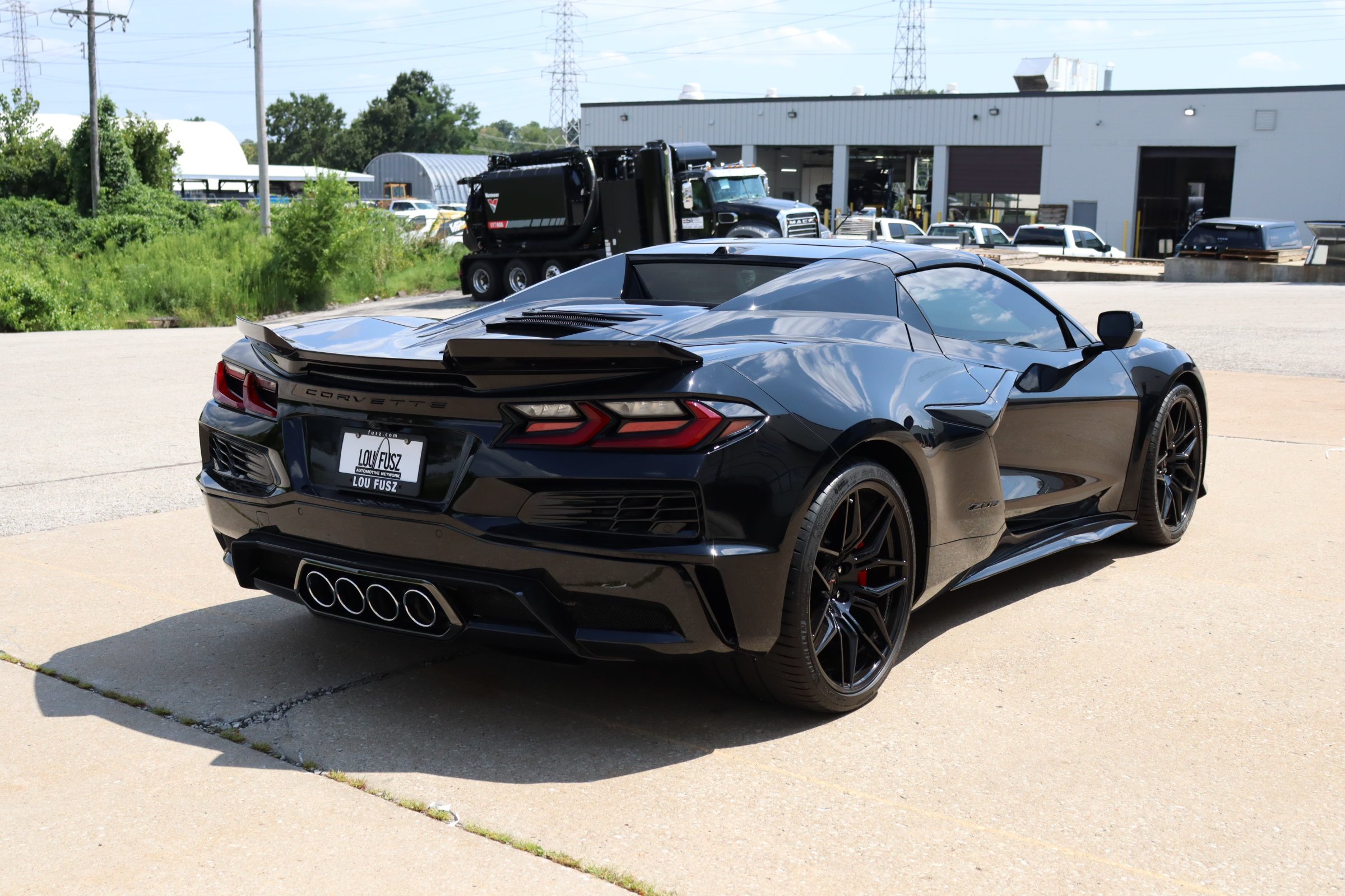 2027 Chevrolet Corvette 2LZ - Photo 7