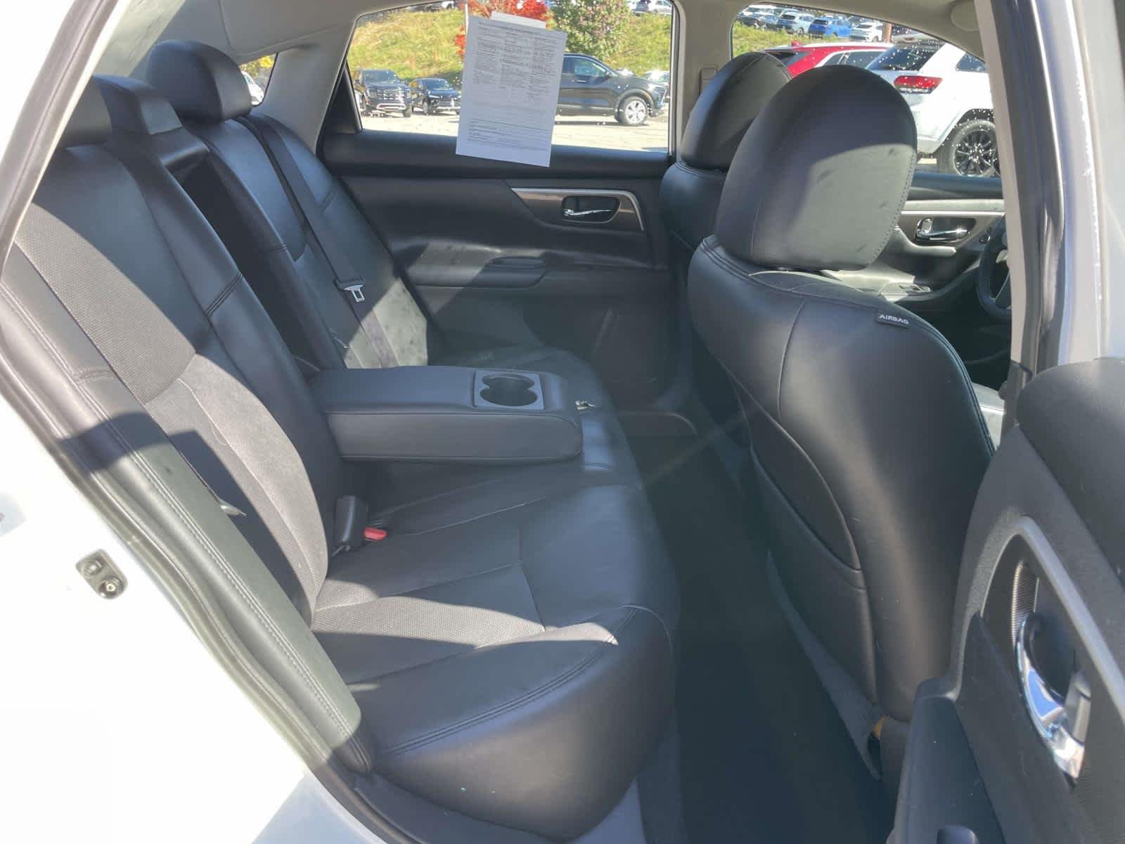 Used 2014 Pearl White Nissan 3.5 SL image 26