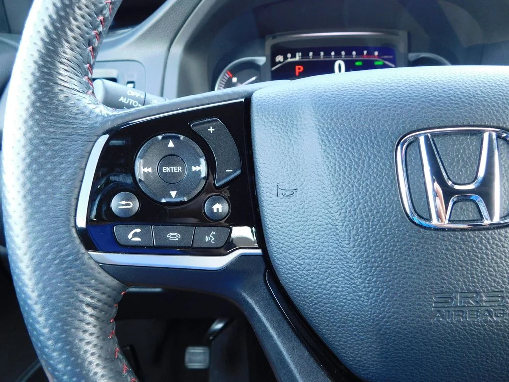 Used 2025 Red Honda Black Edition image 33