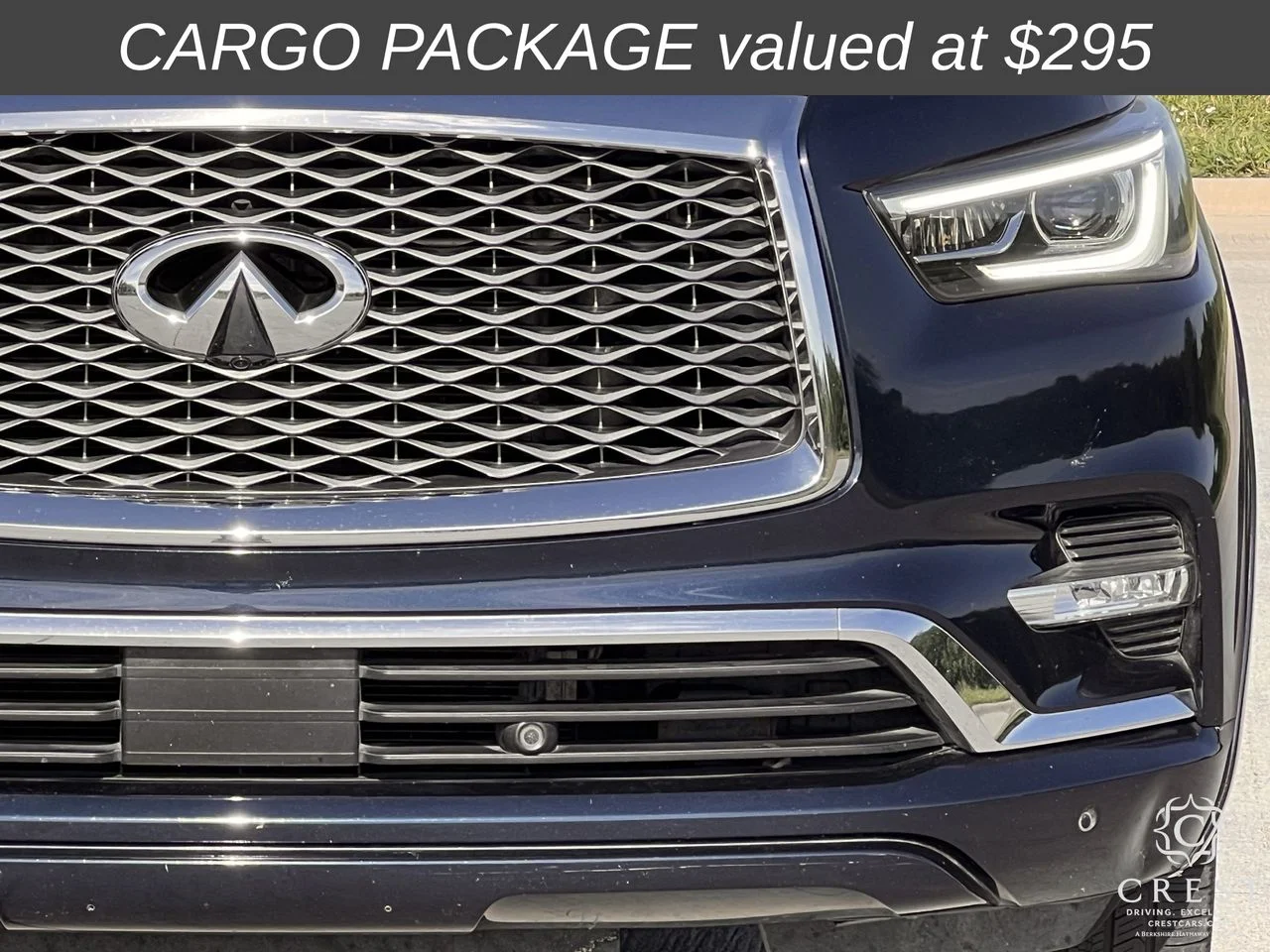 Used 2019 Hermosa Blue INFINITI LUXE image 9